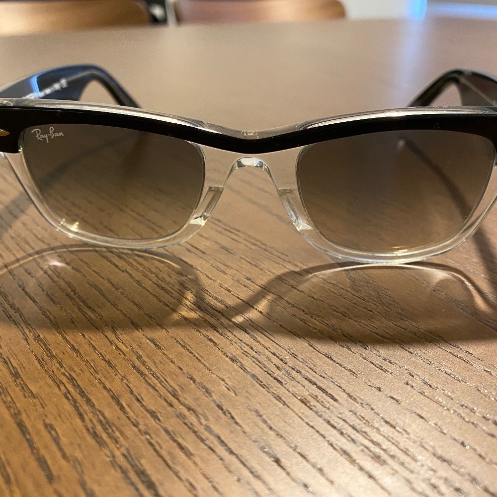 Original Wayfarer RayBan sunglasses